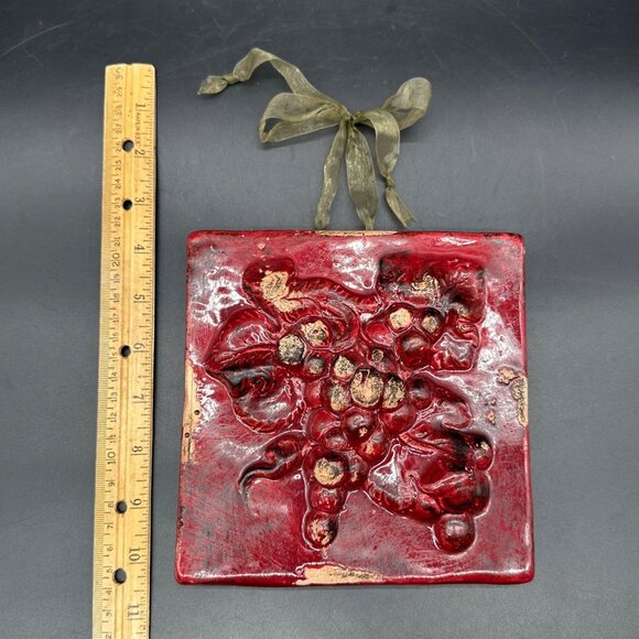 Vintage Wall Tile Grapes Fruit Italian Hanging 3D Redware Italy Rustic Maroon - Picture 9 of 9